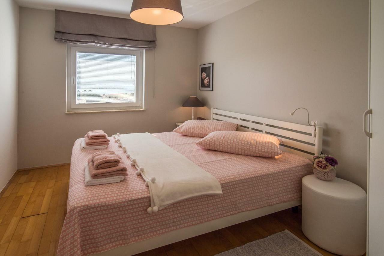 מאלינסקה Apartment Luna מראה חיצוני תמונה